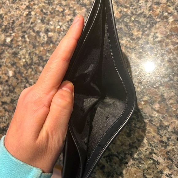 Authentic Michael Kors Men’s Harrison Billfold Wallet - Picture 7 of 14